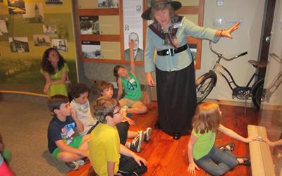 Students Discover Life in the ‘Olden Days’ 